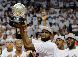 Look At Those Moves - Greg Oden Just Wants To Dance!