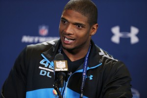 St. Louis Rams Pick Michael Sam In The 7th Round, Make History