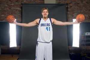 Chandler Parsons Owes Dirk Nowitzki Dinner For The Whole Season