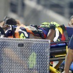 PIC: Ricardo Lockette Hands Out Food To Homeless After Surgery