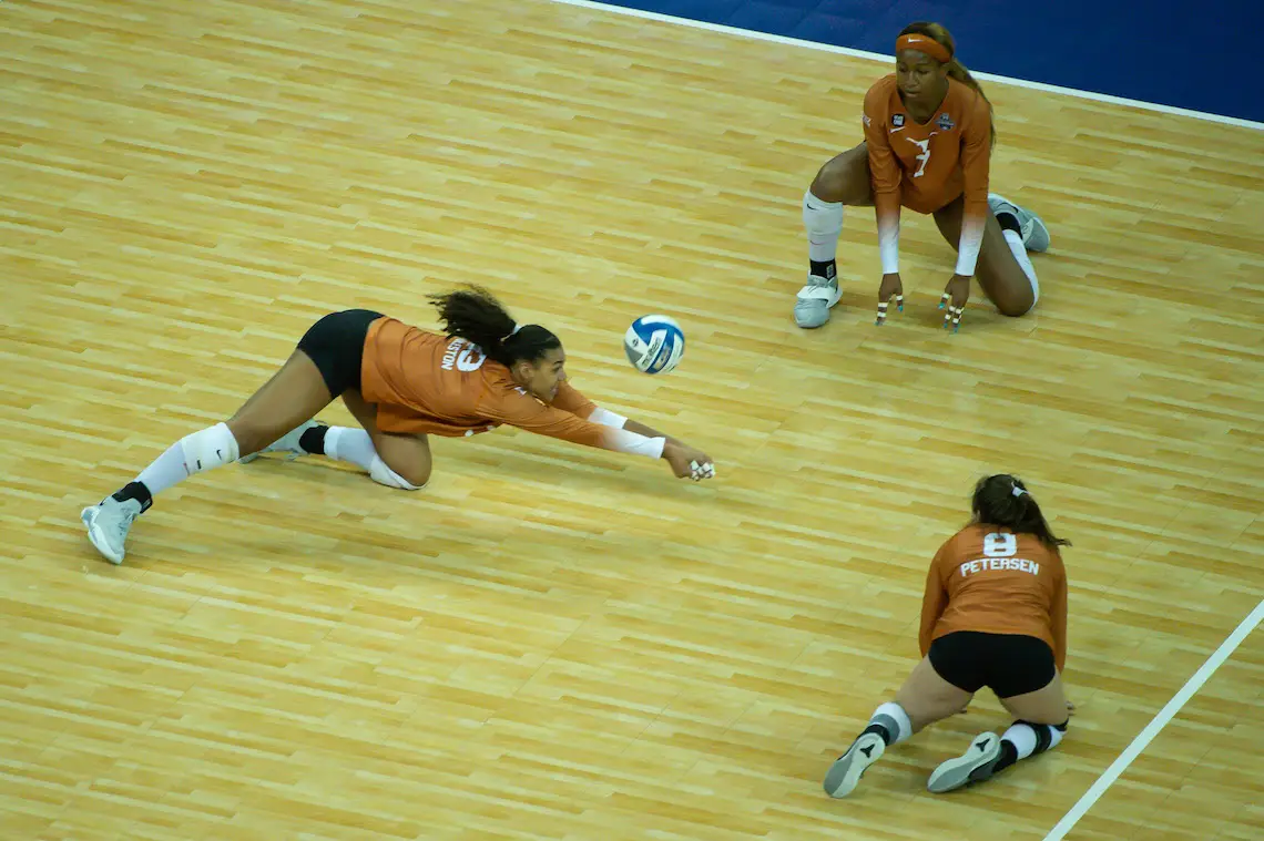 Learn more about what a dig is in volleyball.